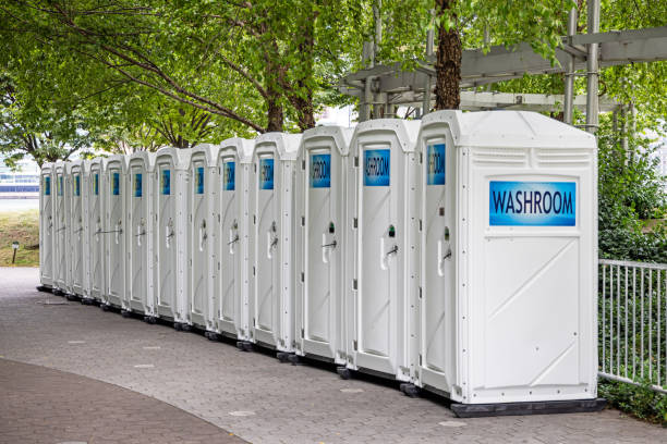 Portable Toilet Options We Offer in Horse Shoe, NC